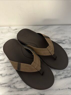 Reef Cushion Phantom 2.0
Men's Water-Friendly Flip-Flops men’s sz 12